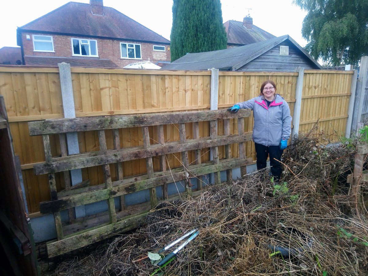 A few days ago I was thinking 'we'll need to get a few more pallets for the new plot compost bins'. Found these massive pallets when clearing. What a find! #allotment