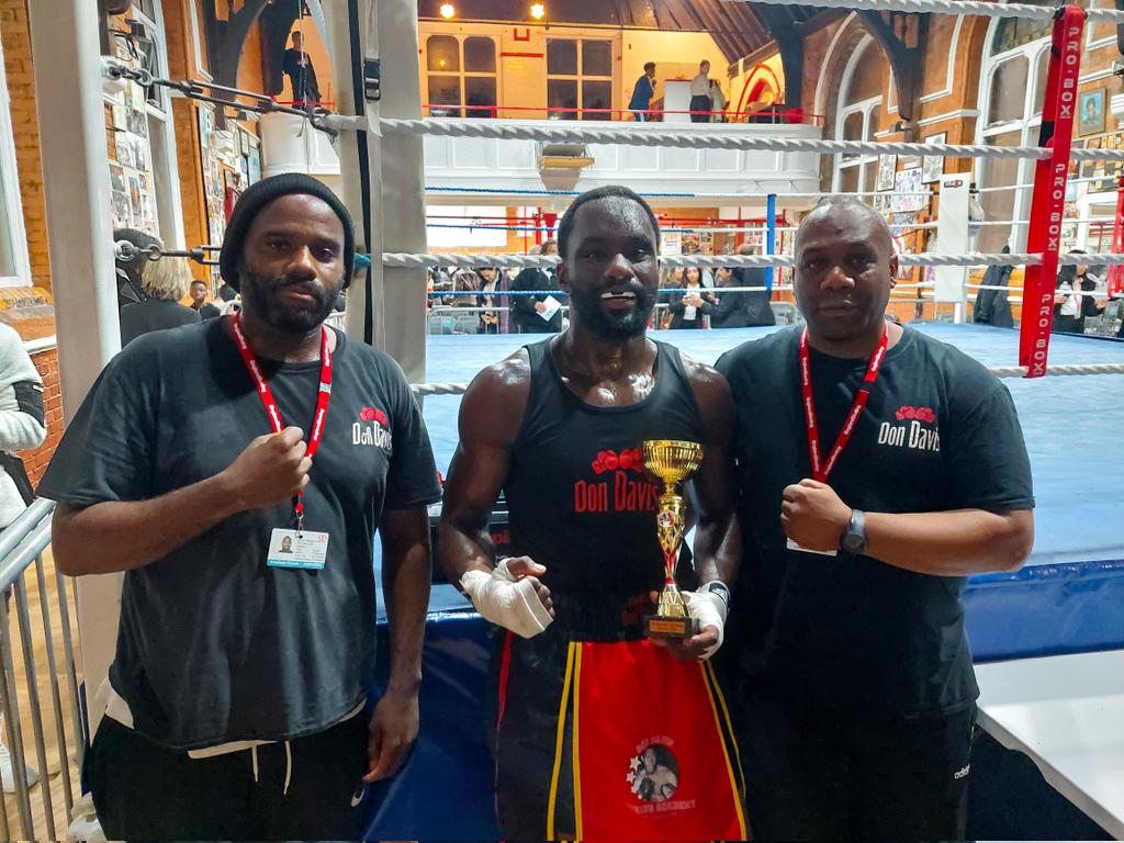Dondavisboxing1's tweet photo. A massive well done to Taiwo for a very impressive win tonight at the @AllStarsBoxing homeshow. He landed a nice knockdown in the second round and stayed consistent throughout. 

The @England_Boxing affiliated @Dondavisboxing1 are proud of talented fighter 🥊🥊🥊 https://t.co/8pSMPoRpQ4