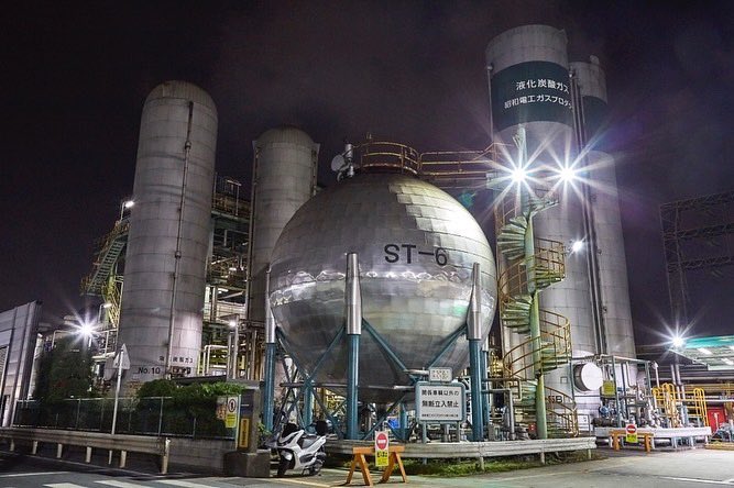 Kaoru_Abe's tweet photo. 工場地帯 3/3
Factory area
#factory #nightfactory #factoryarea #night #nightview #nightscape #工場地帯 #未知との遭遇 #夜景 #nightlights #japan #japannight #smoke #illumination #chimney #plant #plants #plantlover #kawasaki https://t.co/oubCHXltP7