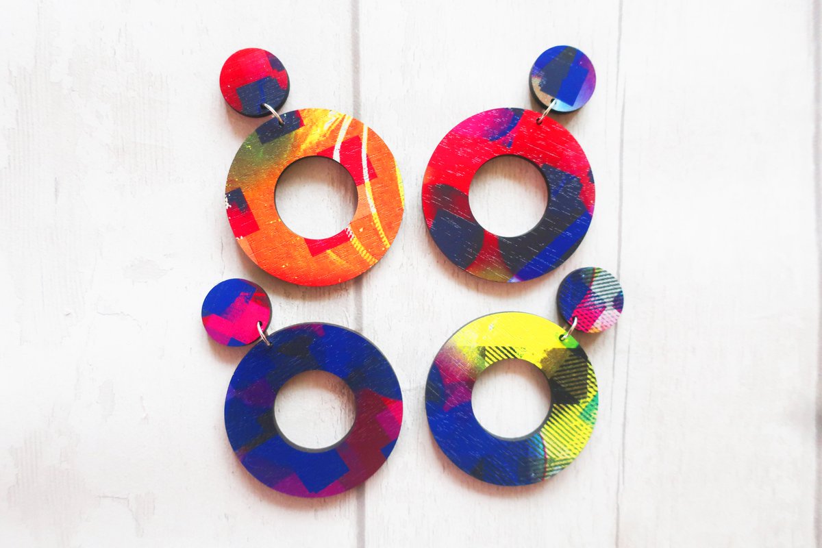 I’ve added a new listing into my #etsy shop so you can mismatch the colour of the giant hoops to make your own pick and mix pair. @etsyuk <a href="/Etsy/">Etsy</a> 
etsy.com/uk/listing/130…