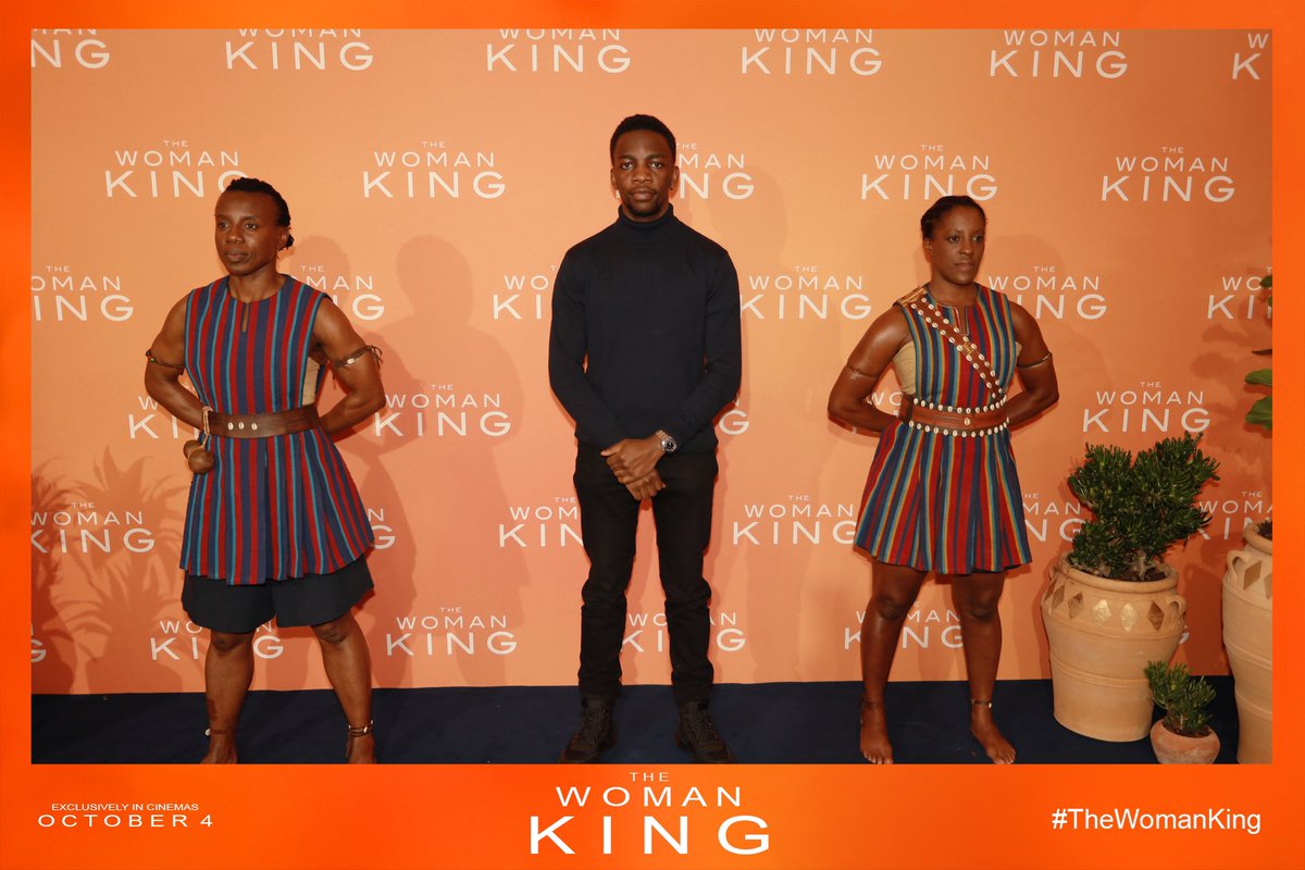 itsonlyelii's tweet photo. #TheWomanKing ! What an experience man https://t.co/xxc9RC1an7