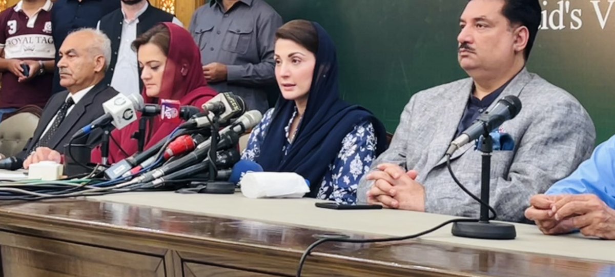 SaniaaAshiq's tweet photo. Maryam Nawaz addressing an important press conference at 180 H right now. https://t.co/C8WgaYz9US