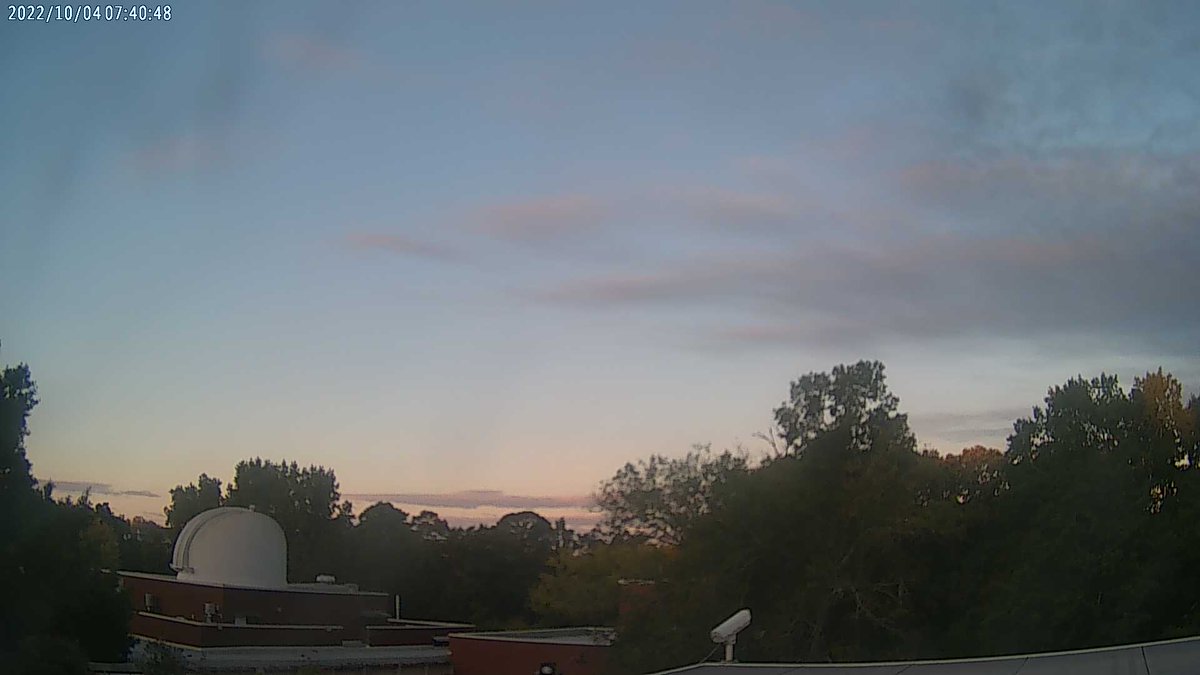 UGAWxSTEM's tweet photo. UGA Climatology Research Lab at sunrise and it's 55.5 F. https://t.co/vsu68URejz