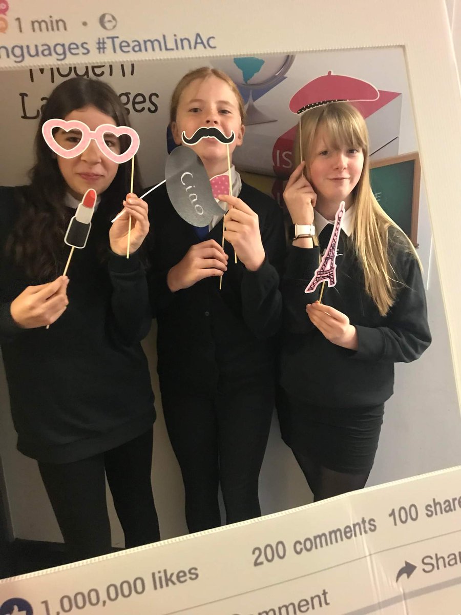LAModLangs's tweet photo. European Day of Languages last week #TeamLinAc #1plus2_WLC https://t.co/NGT94Kt049