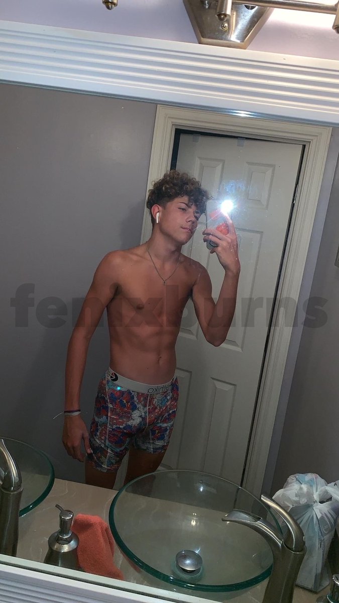 BAITGAYSS's tweet photo. Brenan, more (naked and video's) on telegram:
https://t.co/FQgZY8ORu7 https://t.co/BqRBXaWWIq