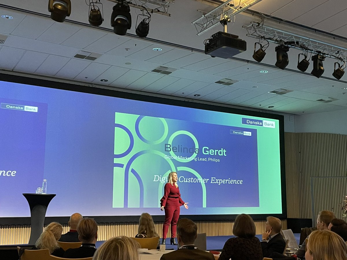 Päivän #keynote @BelindaGerd poimitut opit: ajattele isosti, helpota asiakkaan arkea/arvosta aikaa ja ota askel kerrallaan. #leadersforum