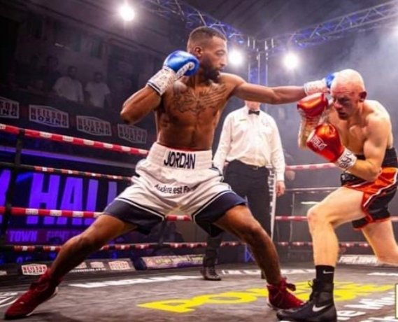 tkbajrs's tweet photo. Shout out to the New #SouthernAreaSuperWelterweight Boxing Champ #JordanDujon @JaDujon who won his title on October 1st #YorkHall.  Well done J! We are so proud. He now sits alongside his Dad #EddieDujon as a champion. From TKBA to boxing champ. Pics courtesy of @NeilsonBoxing https://t.co/zpJOo7Auna
