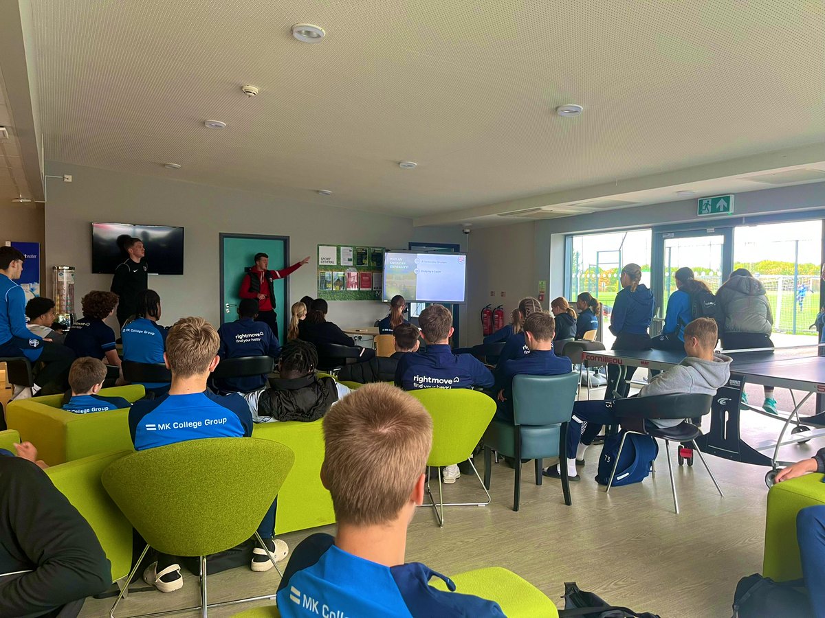 Great to have our partners <a href="/FutureProUSA/">Future Pro USA ⚽️🇺🇸</a> in this morning discussing scholarships for our academy students 🇺🇸🔵