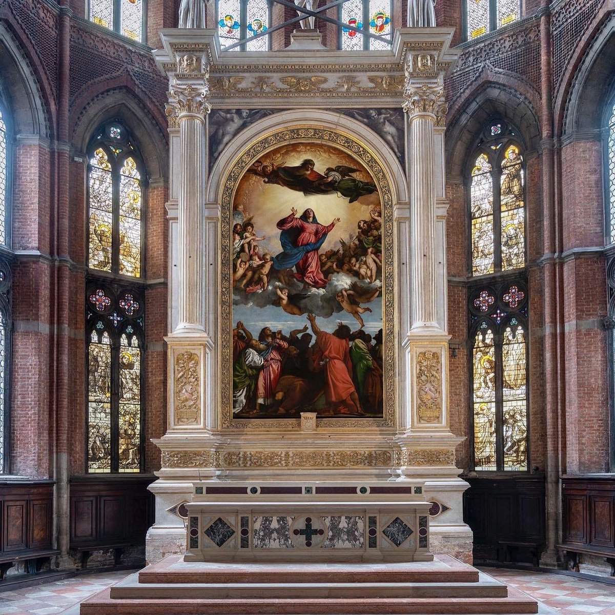 LuigiBrugnaro's tweet photo. #VENEZIA 🖼 TORNA a splendere l`ASSUNTA di TIZIANO❗️

Dopo 4 anni si è concluso il restauro dell'opera e della sua monumentale cornice nella Basilica di Santa Maria Gloriosa dei Frari. 

Complimenti a @saveveniceinc , al direttore dei lavori e a tutti i professionisti coinvolti! https://t.co/p2PBlVIAoT