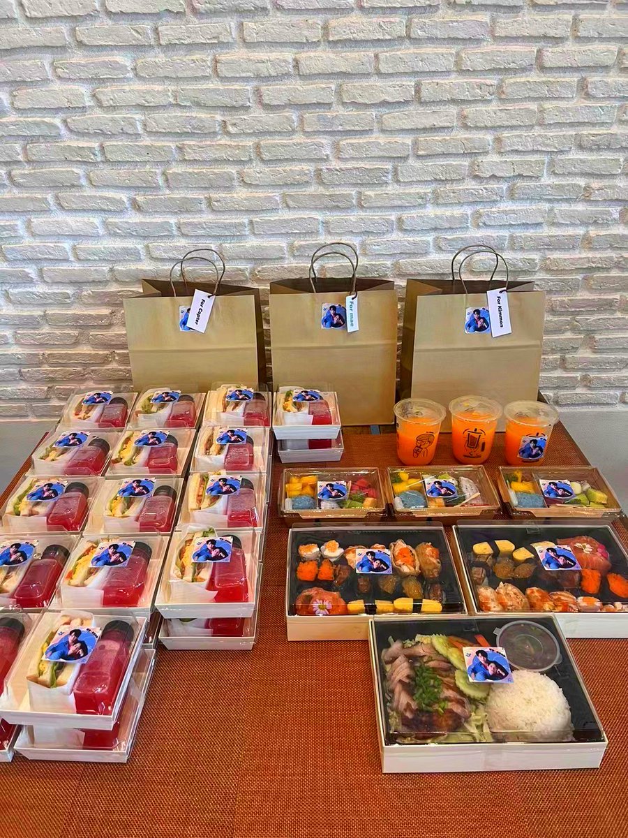 So love each other and keep going!
#ctrpanuwat 
#copter
#คาโมมายล์ของฉัน 
#ขุณขิมมอญ
#kimmondj
#kimcop 
#คิมคอป