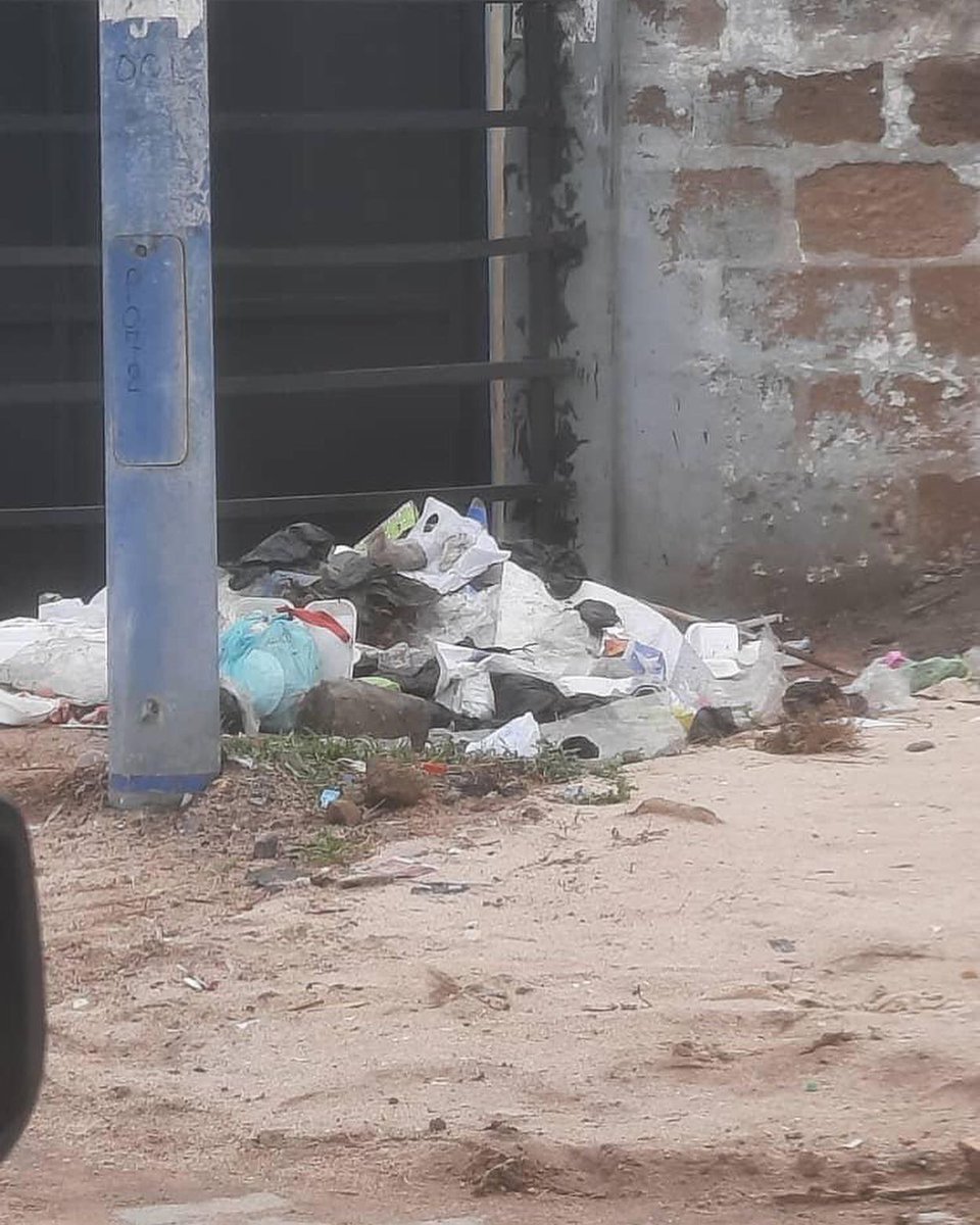 AidWellness's tweet photo. IMPROPER DUMPING OF WASTE IS UNSAFE FOR THE ENVIRONMENT
#GIJSDGCAMPAIGNPROJECT2022
#HaNeOheAtse @PraiseNutakor https://t.co/7RbEWZEcmC