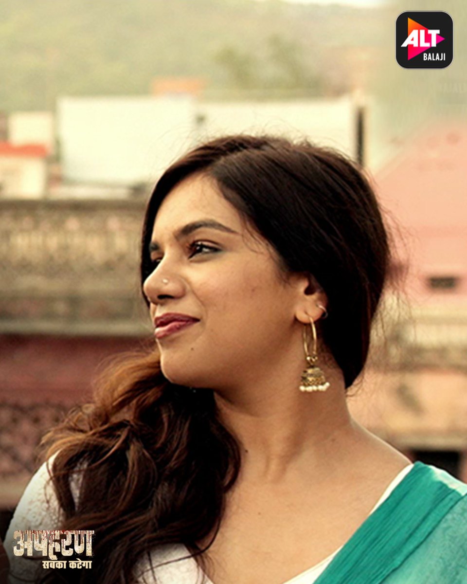altt_in's tweet photo. @Nnidhisin makes every role look like a piece of cake be it #Apharan, #Dark7White and #MissionOverMars 🤌
Aur 'piece of cake' se yaad aaya, Happy Birthday ❤️🤭 https://t.co/9BV0qA9hcy
