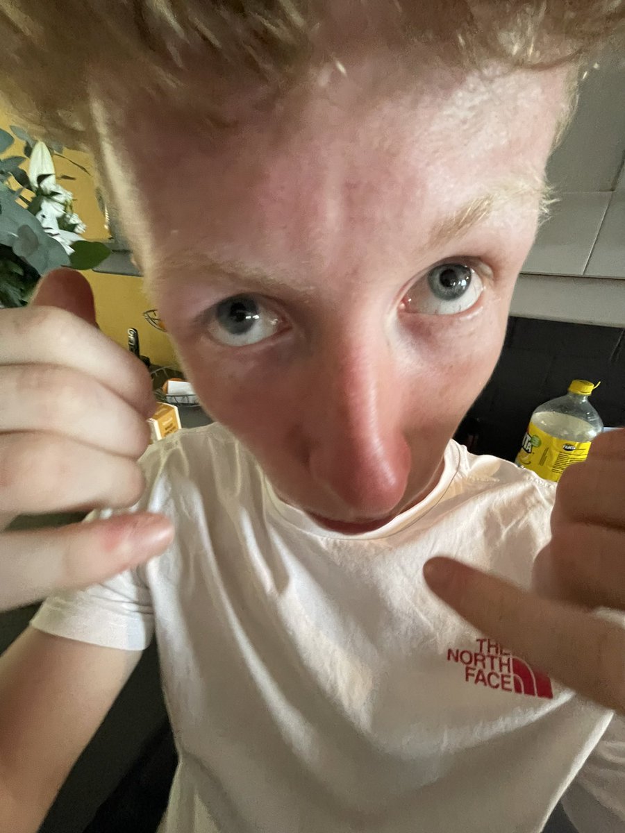 sarah🦋 tweet media