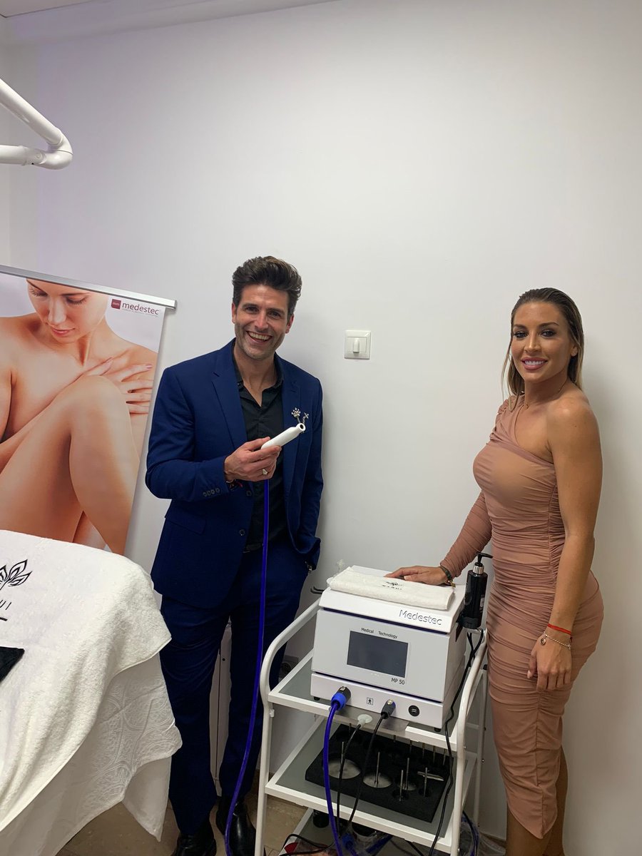 Esta semana en @mabui_medical han tenido la visita de @efrenreyero y ha quedado encantado con los resultados de Medestec.
Gracias por la confianza!

medestec.com

#medestec #metodomedestec #diatermia #celebrity