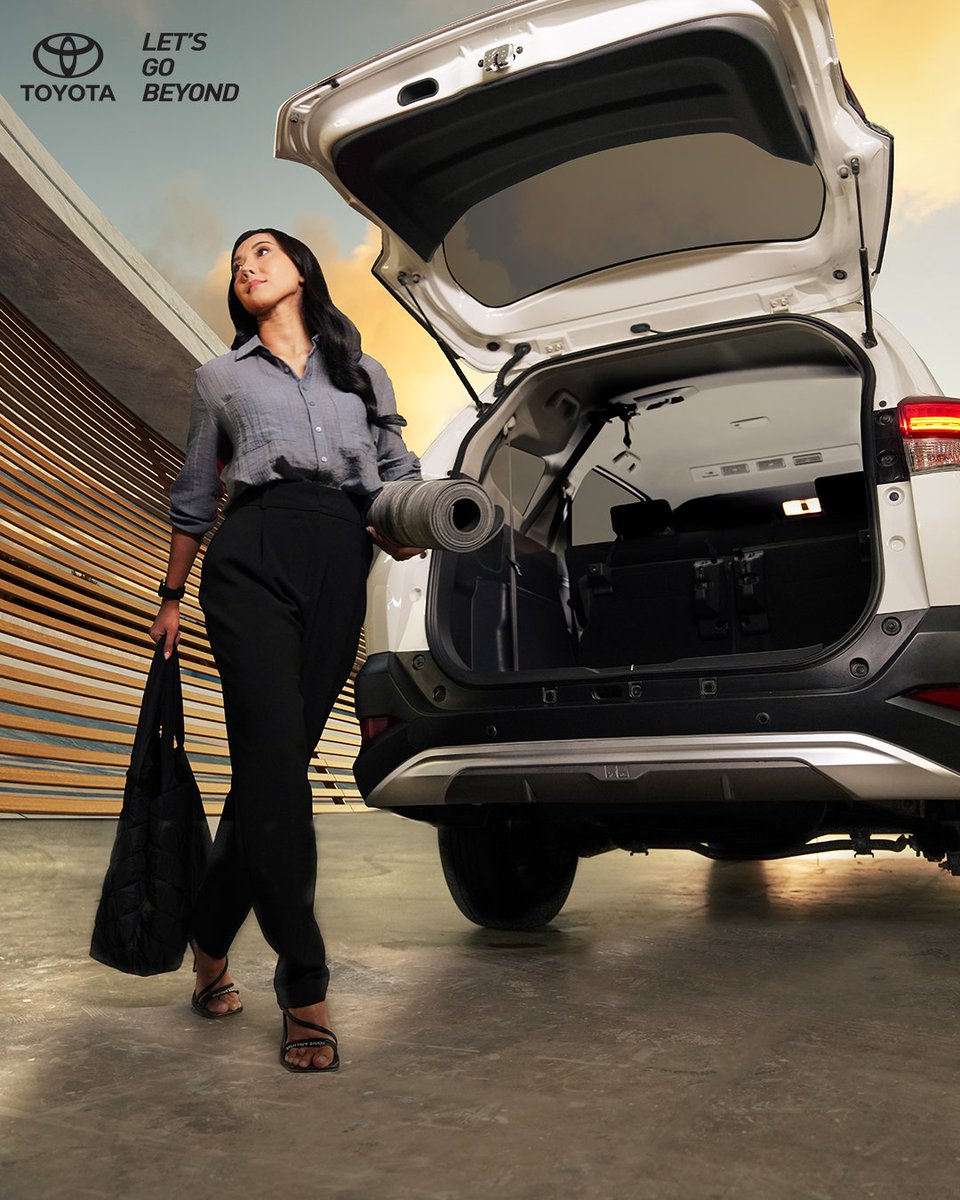 ToyotaID's tweet photo. Adventure or daily hustle, New Rush GR Sport down for all the rides!

Dengan desain sporty dan modern, ditambah dengan berbagai fitur canggih, New Rush GR Sport siap menemani kegiatan olahraga kalian!

#ToyotaIndonesia #NewRush https://t.co/GNjgDYfe2Y