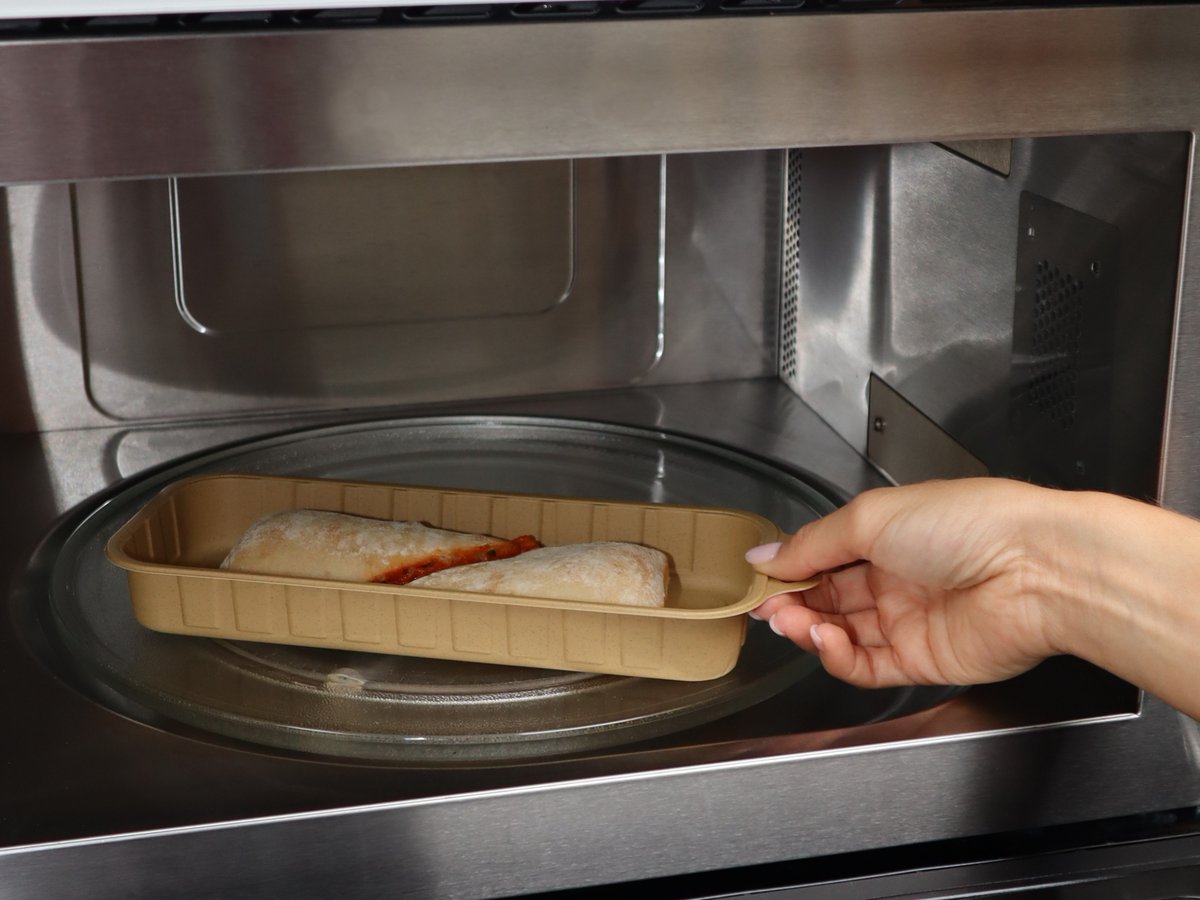GAIA BioMaterials launches world-first #biodegradable and #compostable microwave-safe food tray #biomaterial at #Scanpack. #foodpackaging #GAIABioMaterials bit.ly/3EhJlD2