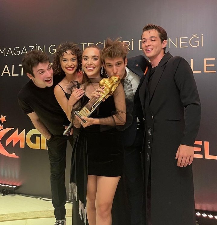 AYYY ÇOK TATLILAR
#Tozluyaka #ZeyÇağ