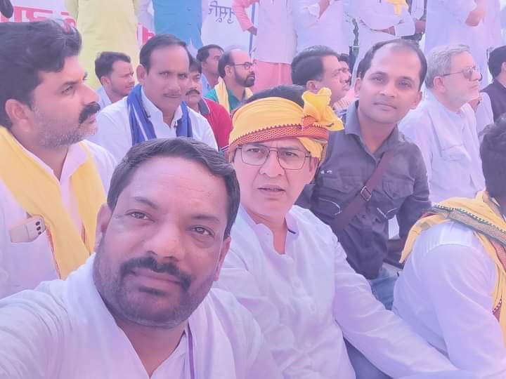 #मेरा_नेता_मेरा_स्वाभिमान
दलित पिछड़ों वंचितों की मसीहा हमेशा अन्याय अत्याचार के खिलाफ लड़ाई लड़ने वाले राष्ट्रीय कोर कमेटी सदस्य श्री महेंद्र सिंह लोधी भैया जिंदाबाद #मध्य_प्रदेश <a href="/OBCARMYCHIEF/">Mahendra Singh Lodhi</a> <a href="/MPARMYCHIEF/">OBC Rakesh Singh Lodhi</a> <a href="/rameshw55438438/">भैया ध्रुव सिंह लोधी फ्रेंडस क्लब पवई पन्ना</a> <a href="/KTNIARMYCHIEF/">Obc Sitaram Lodhi</a> <a href="/OBCHHATARPUR/">Bhagirath Patel</a> <a href="/Obc_rakesh1/">ओबीसी राकेश प्रजापति</a> <a href="/obckas/">मैं ओबीसी वर्ग को जगा कर ही मानूंगा जय संविधान📘</a> <a href="/ANI/">ANI</a>