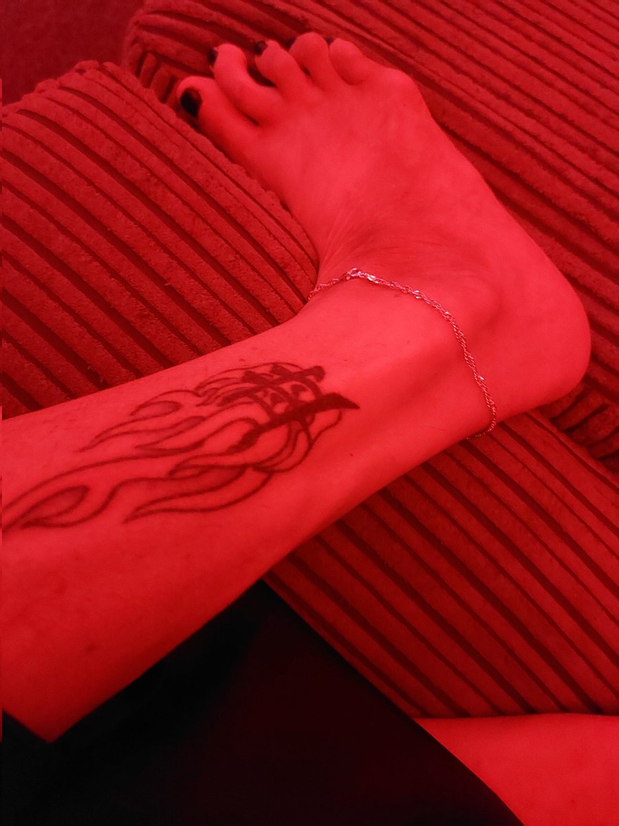 KellyMackay15's tweet photo. #tootsies #anklechain #wetwednesday #feet #requests #unique #specialised #fundme #fantasymilf ๐
๐
๐
https://t.co/i37XyBTqpg