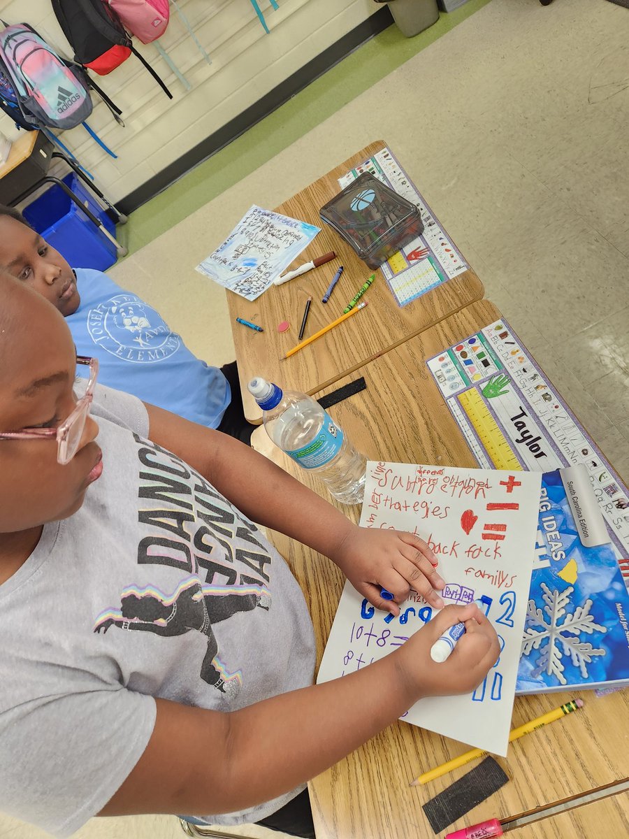 MsMarioN1's tweet photo. The 🍋 #Lemonheads 🍋 reviewed their➕️ addition and subtraction strategies➖️ by creating #AVID one-pagers! Students truly enjoyed using this #AVIDstrategy! @JosephKeelsCubs @RichlandTwo https://t.co/VsH9ctTmRG