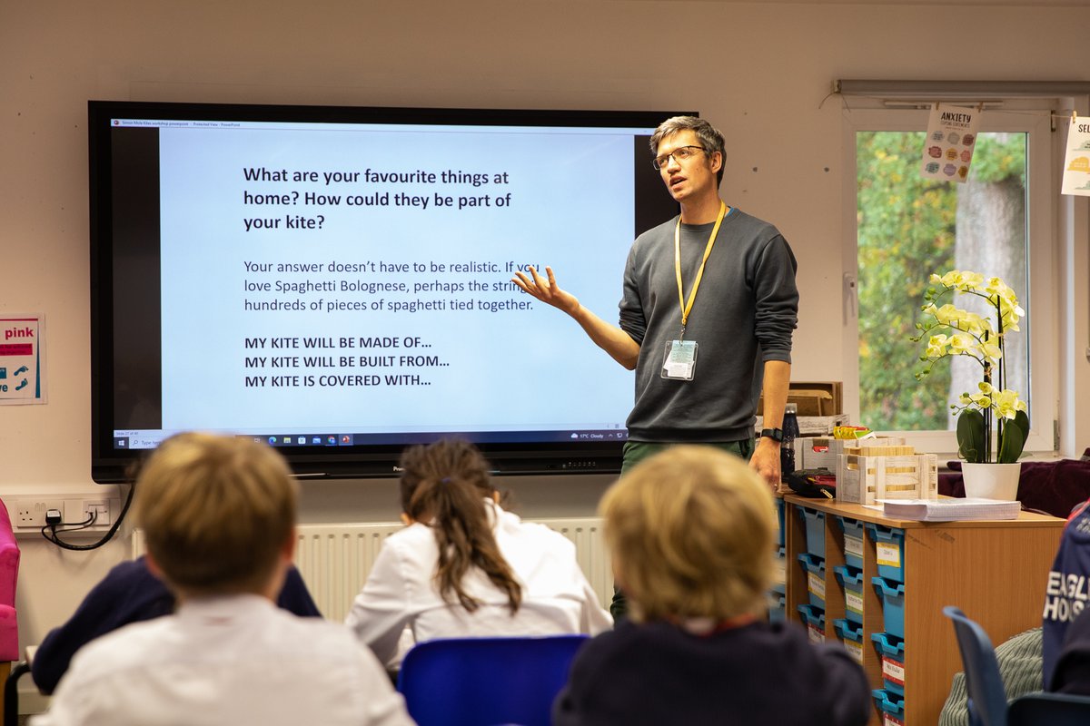 EagleHouseSch's tweet photo. Poetry workshops today with Simon Mole @Si_Mole Inspiring our young writers #poetry #writingworkshop #EagleHouseEnglish #EagleHouseCreativity https://t.co/VmGhgvrqwY