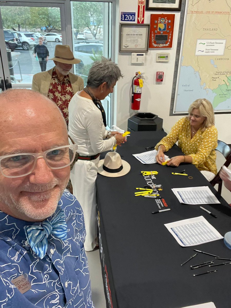 PSBowtieAgent's tweet photo. Volunteering at PSUSD event. Lots of fun. 

Stephen Burchard | BHGdesertlifestyleproperties
Contact info: https://t.co/UHAc0h7qXM
CalDRE #01320538
.
.
.
#stephenburchardrealestate #thedesertbowtierealtor #Betterhomes #BHGdesertlifestyleproperties #palmspringsrealestate https://t.co/DGkXO0LVCP