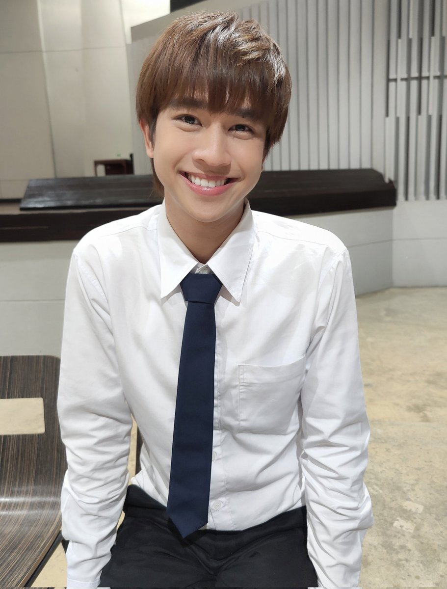 yah1018's tweet photo. OMG!!!! พี่ฟลุ้คคคคคค
เกินไปมากกกกก
อะไรกันครับเนี่ยยยย
จะกี่ปีผ่านไปพี่ฟลุ้คก็ยังหน้าเด็กเหมือนเดิมเลยง่ะ
งงมากกกกก​ 55555555
น้องภามเขาโดนสตาฟไว้รึป่าวครับเนี่ย😂
#เจ้าแก้มก้อน
#เชือกป่านQ9

        2019                        2022 https://t.co/mV69XSwj4L