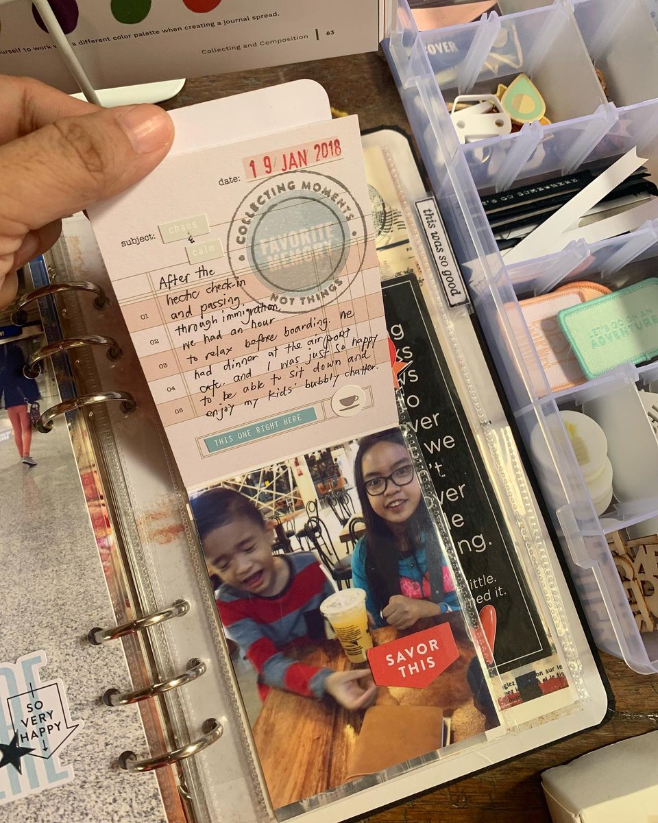 BujoStudyLove's tweet photo. HK + Macau 2018: Day 1 Part 1
|| For this layout, I relied mostly on flip-ups to accommodate the pictures and my journaling. I’m loving these interactive peek-a-boos in my #travelalbum.
|| #travelminialbum #hongkongtravel #aliedwards #heidiswapp #ellestudio #travelscrapbook https://t.co/VxSHK7IjyT