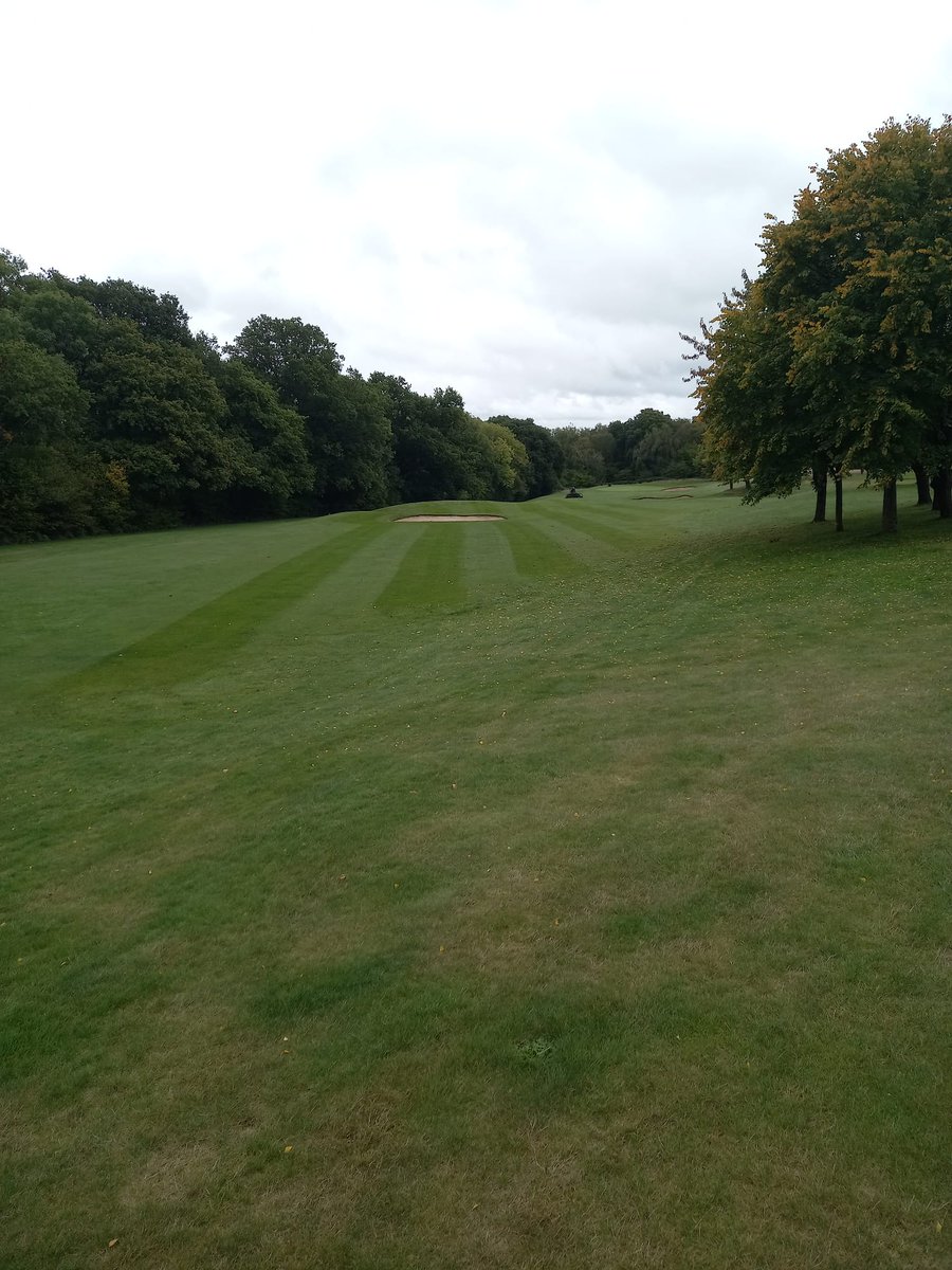 ASHLEYWOODGOLF's tweet photo. What a difference a month makes
The 10th Hole!
Amazing how hardy grass is and what a bit of rain (and wetting agent) can do!
#membersclub
#stripesareback
#onemonthlater https://t.co/nC3ijP6sc7