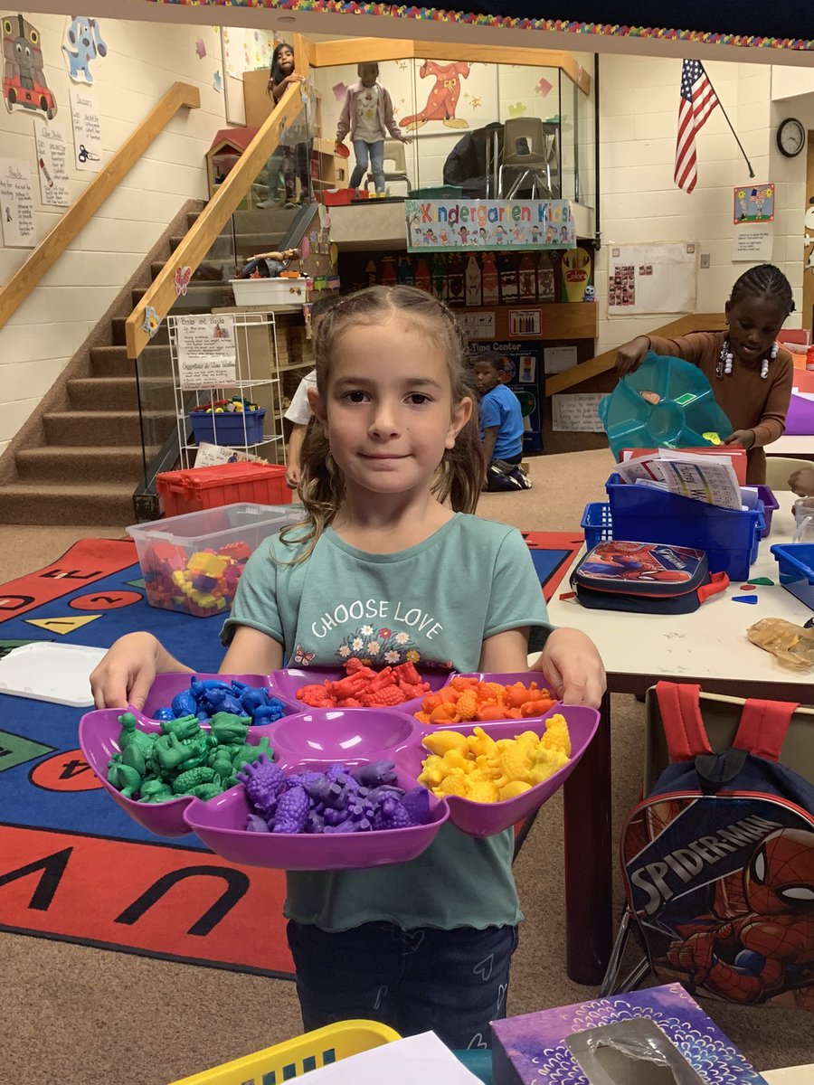 velezroom104's tweet photo. Kindergarten is the Best! https://t.co/CQOaKOjcxR