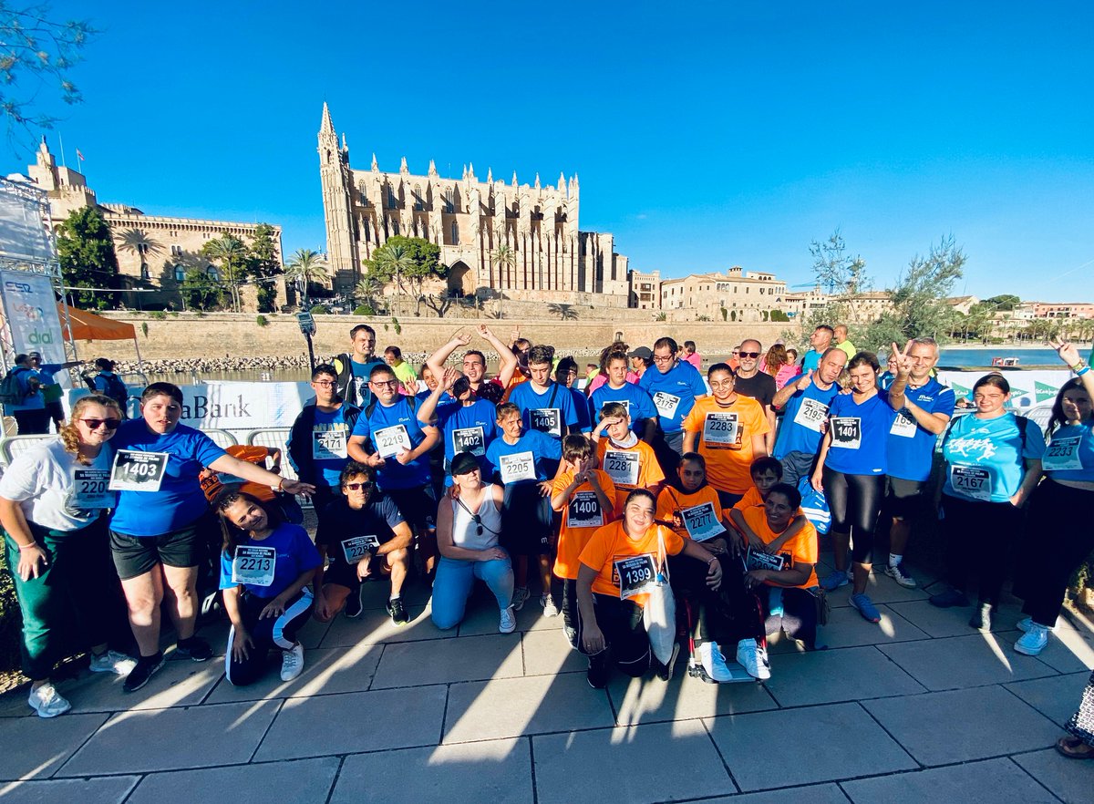 orgmater's tweet photo. Unes 40 persones de Mater vam participar en la «Cursa Solidària» #SERRunner: una modalitat inclusiva, oberta a tothom i solidària. Ens va encantar la experiència! 🤗 Moltes gràcies per fer més gran la nostra entitat! ▶️ https://t.co/wXPv20Qa6o https://t.co/A62fpuBRp9