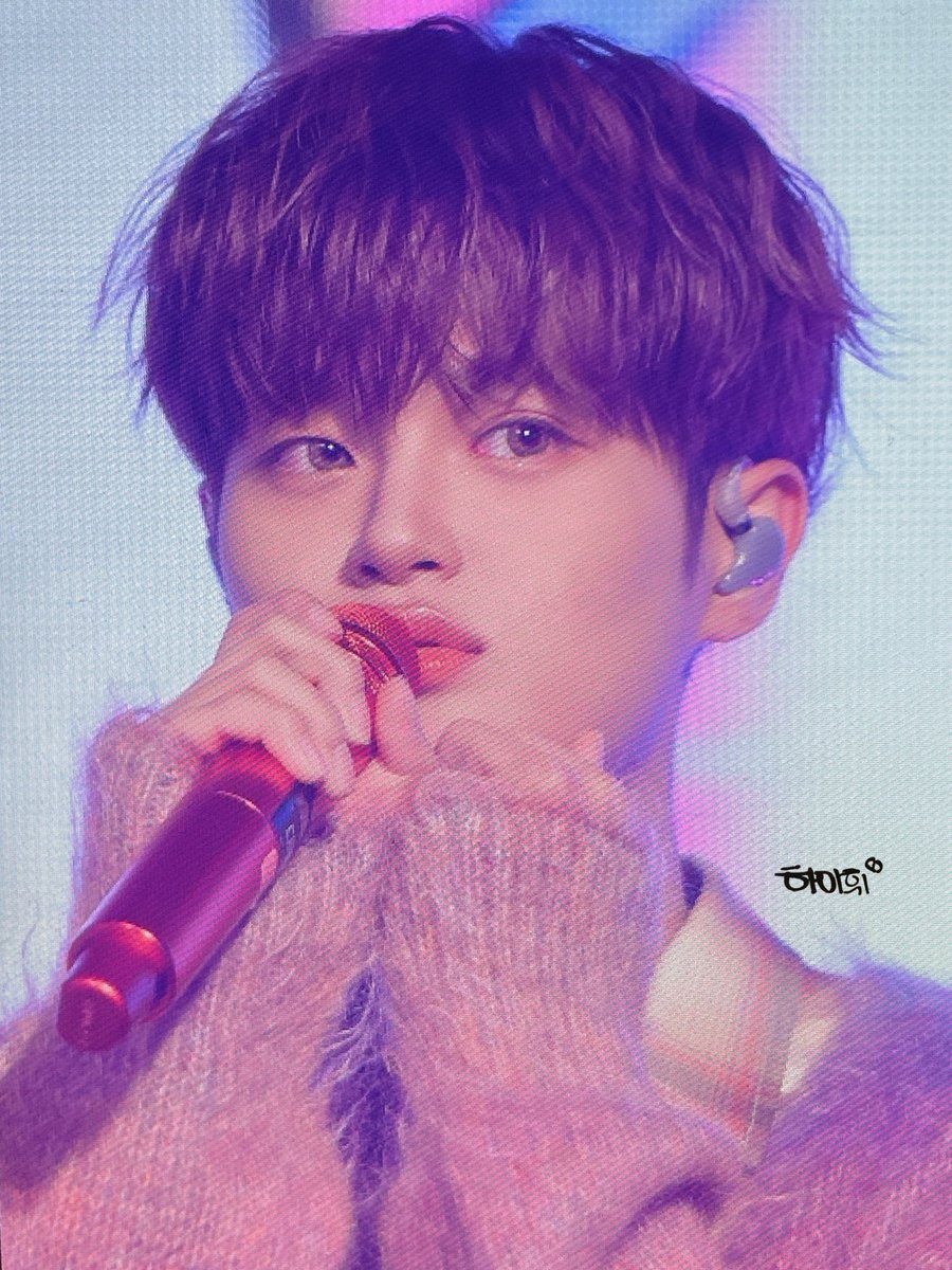 Hi_Hwi0129's tweet photo. 221004 #AB6IX   #이대휘   #대휘 #투데휘
sugarcoat💕💕 https://t.co/LVDMC1BMNE