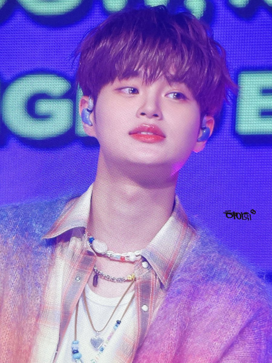 Hi_Hwi0129's tweet photo. 221004 #AB6IX   #이대휘   #대휘 #투데휘
sugarcoat💕💕 https://t.co/LVDMC1BMNE