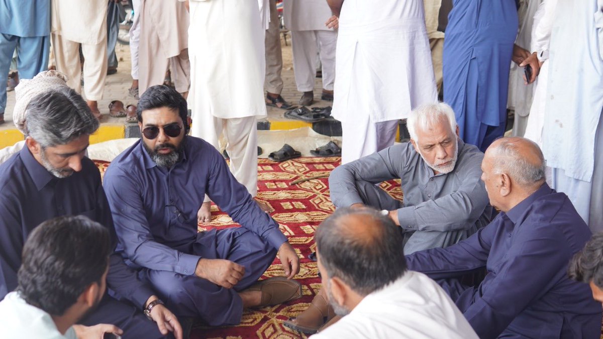 furrukh60's tweet photo. جنرل سیکریٹری تحریک ترقی وکمال ، بلال علوی صاحب کے ہمراہ کسان اتحاد کے رہنماؤں سے ملاقات کی اور انہیں بھر پور حمایت کا یقین دلایا۔ https://t.co/K3KHOAxcAH