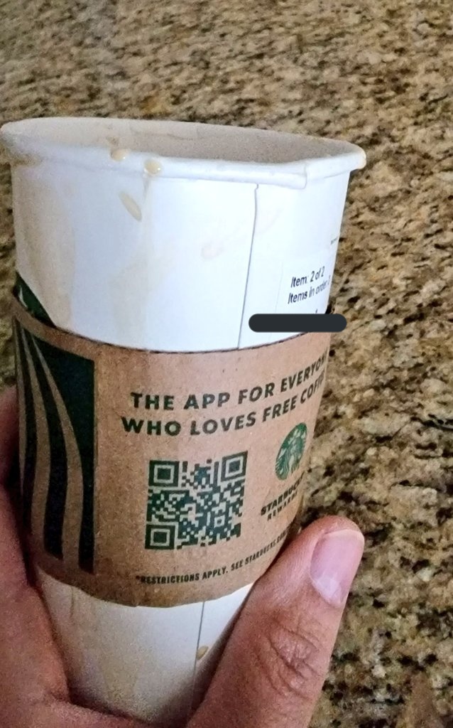 cbandler's tweet photo. @Starbucks do you think this cup was able to hold the lid when tilted to drink? Spoiler alert... Nope. 🤬 https://t.co/MuRbOhwW5X