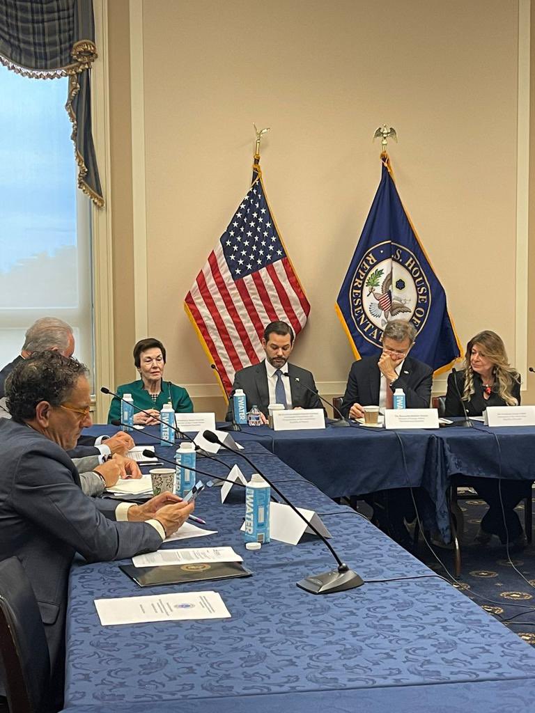Ramón Martínez tweet media
