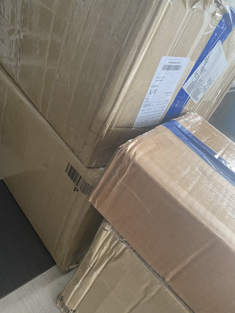 tzexin0616's tweet photo. #XinUpdate
✅Blackpink - Born Pink
✅Jay B - Be Yourself
✅NMIXX - ENTWURF
The album stated above just arrived on this week. Estimate will be ship out by this week. Born Pink still have few parcels just arrived at korea warehouse, should be able to arrive by this week. https://t.co/S4yZeyzNiM