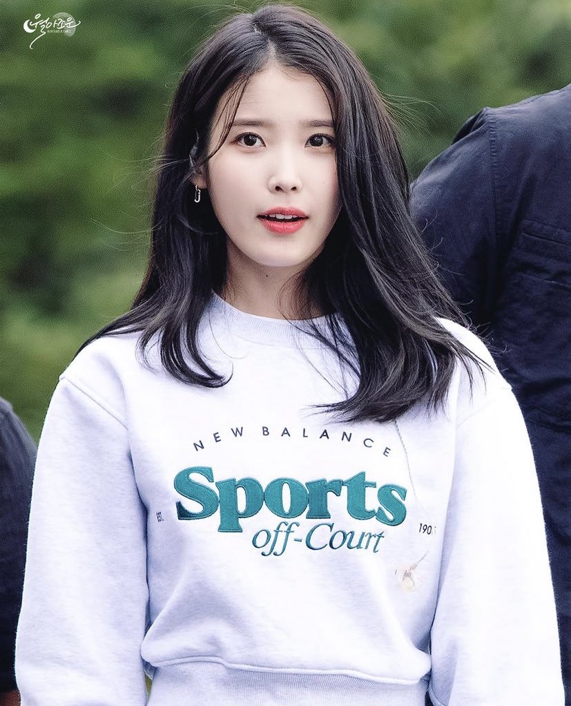 iuvisuals's tweet photo. #IU #이지은
#키스가죄 #밤을걷다 https://t.co/BizTWGuIEd