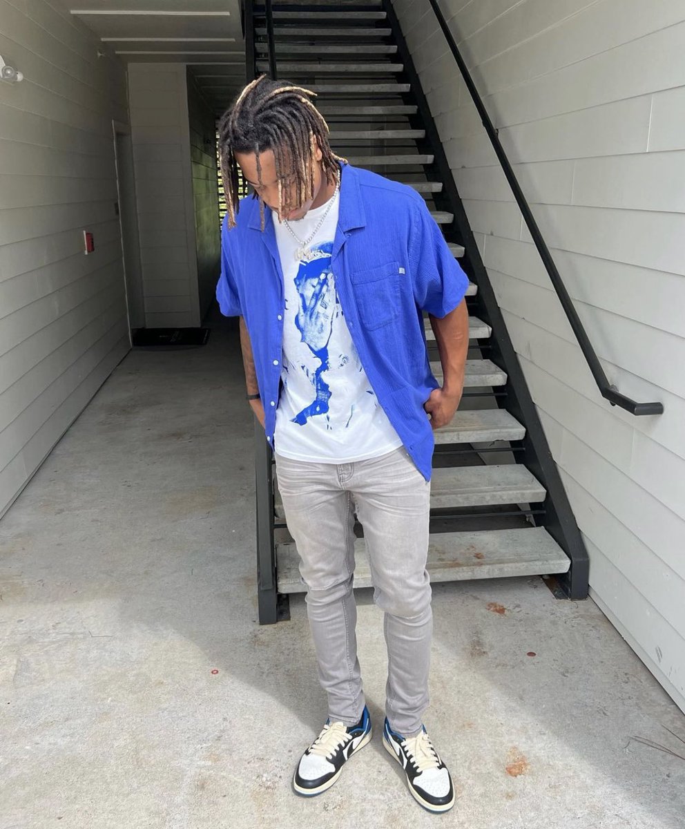 therealcmilt's tweet photo. When blessings flow, they flow ABUNDANTLY.. You grow to realize, sometimes your blessing triggers others.. But stay humble, keep your head forward and keep churning!! @UrbanOutfitters #UOcommunity #KM2 #GODDID https://t.co/N8RPIlPBKf