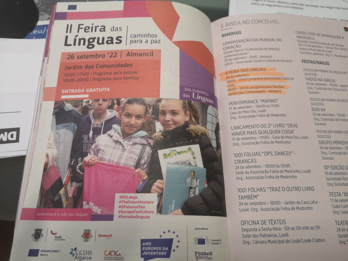 EuropeDirectAlg's tweet photo. A II Feira das Línguas aconteceu em #ALMANCIL a 26 set 2022 e continuou ontem nas escolas do @cmloule . Celebramos as #linguas, o #multilinguismo, a #multiculturalidade, e sobretudo a #Paz como valor necessário ao entendimento mútuo dos povos da Europa ! #EDlangs @Yearofyouth https://t.co/oiNzAztlHn