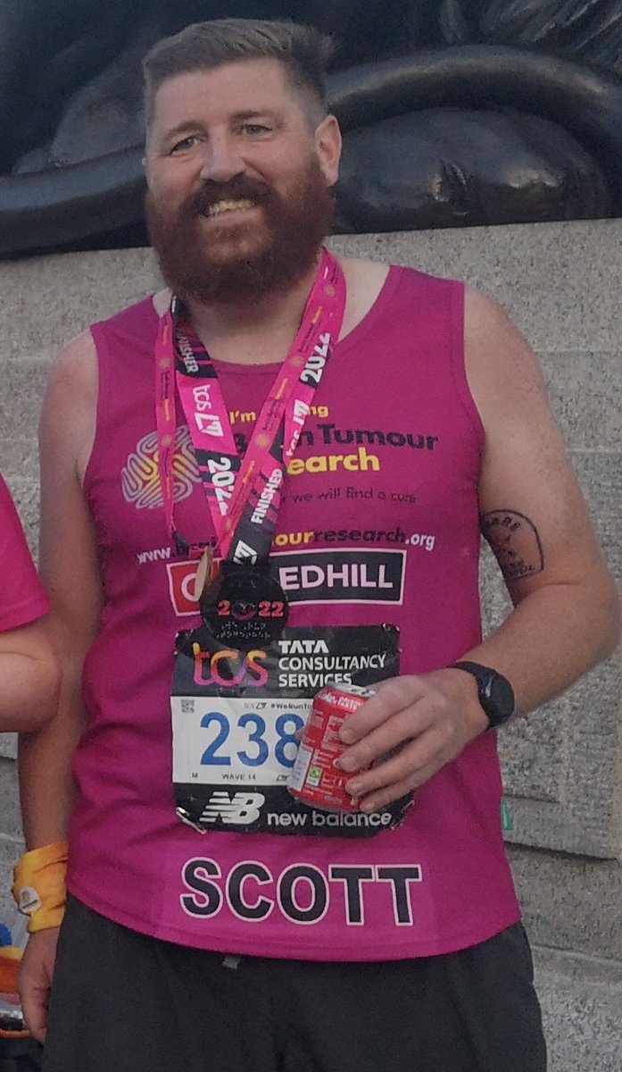 braintumourrsch's tweet photo. #Braintumour patient Scott Bamber, 40, of Fleetwood, completed the @londonmarathon on Sunday in five hours, 54 minutes, and 46 seconds, raising more than £4,000 for our charity 🏃 

Well done Scott! 🎉 

Support Scott’s fundraising ➡️ https://t.co/sp6jBIqmxS https://t.co/dB4GaOLjBs