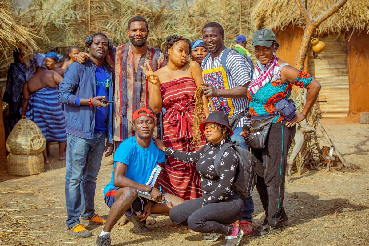 EAzanami's tweet photo. Here are some Set Pictures from Anikulapo 
Still photography by @oluwapitson 
BTS by @EAzanami 
#ANIKULAPOthemovie https://t.co/1zuZULfaeR