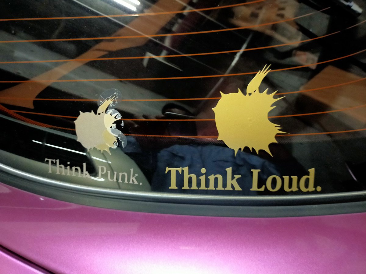 CrazeCraze7's tweet photo. gigiさん、遅くなりましたが貼りました“Think Loud”決して忘れてた訳ではありません(笑)貼る場所悩んでたので部屋のインテリアとして飾ってました。ここ一ヶ月半ほどRE雨宮に入院してたので、退院して直ぐにはりました。AZS〜 #gigiさん　#ThinkLoud #CRAZE https://t.co/3efm0g8Qvp