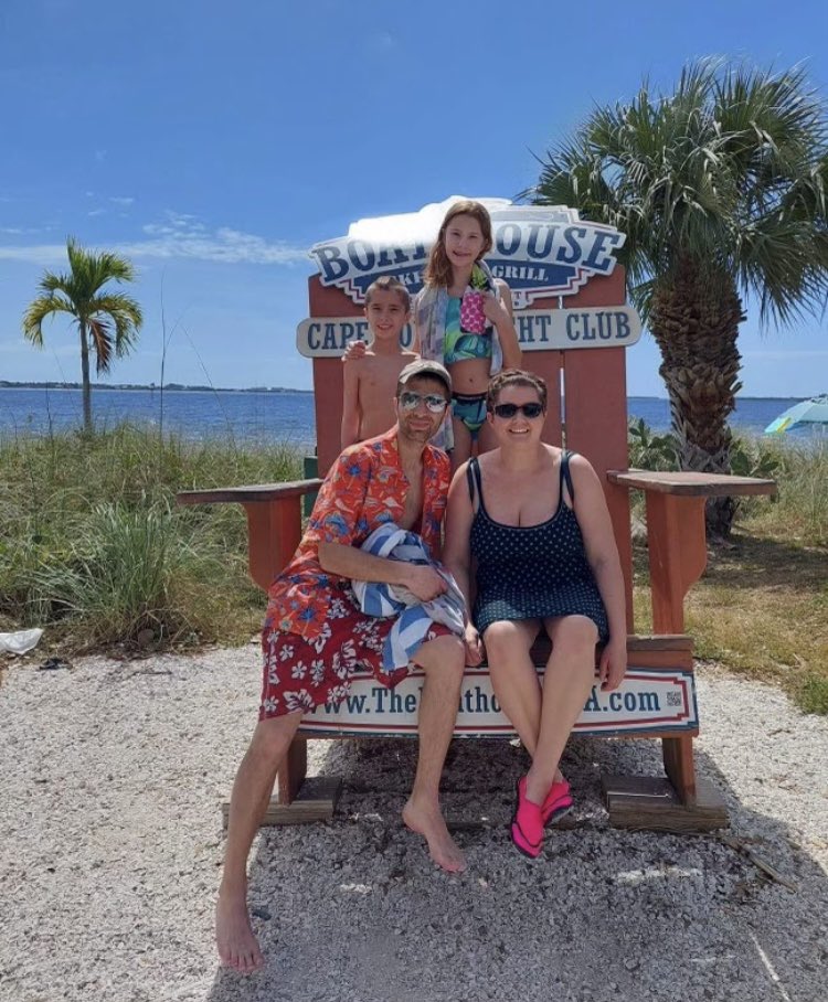 LIGNMW's tweet photo. We sent Amanda &amp; her family to Florida this past year &amp; she said her kids gave the experience a 10/10☺️🥳 This is what we strive for: creating an unforgettable experience &amp; uninterrupted quality time spent with family 🌴❤️ #grantingescapes https://t.co/OwvbisgfKb