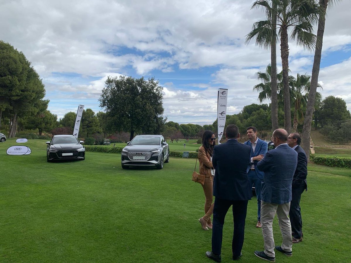 IbercajaRenting's tweet photo. ⛳️ El jueves tuvimos la oportunidad de celebrar el VIII Torneo de Golf Ibercaja Renting en el Club de Golf de La Peñaza. Muchas gracias a todos los participantes y a @audicenterzgz y @caser_seguros por su colaboración. https://t.co/LmBPdCAGAW