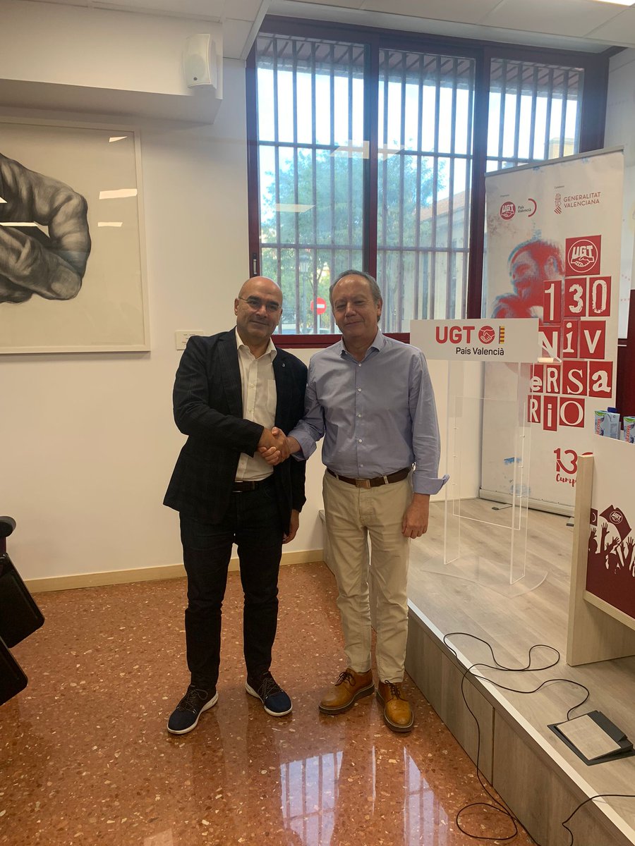 Cisl_ER's tweet photo. #4ottobre @filippopieri all'iniziativa @UGTPV :🗣"In questa fase di fase di crisi, transizioni e cambiamenti bisogna rafforzare il dialogo sociale e il ruolo dell'#Europa. Necessario rilanciare il partenariato fra i sindacati europei per politiche di sviluppo e tutele comuni" https://t.co/ziWF9N9Tt2