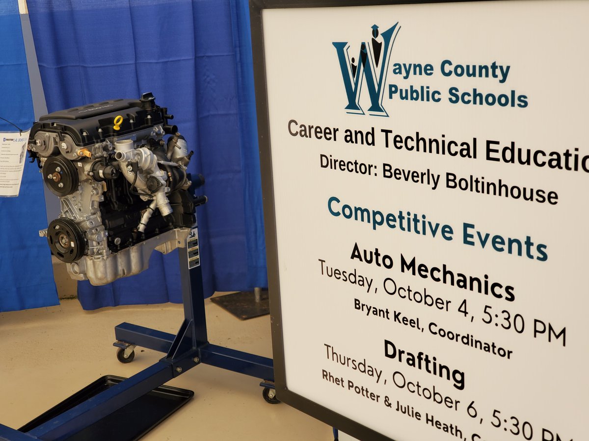 WayneCountyPS's tweet photo. Artwork, competitions, cupcake wars, &amp; more! WCPS students &amp; clubs make the Wayne Regional Agricultural Fair experience something special! This week, students will compete at the talent show, cheerleading competition, &amp; CTE competitions! Check it out! https://t.co/rmBo3GTqwN https://t.co/pFnKxtDoZW
