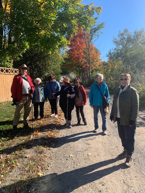 TO_Bruce_Trail's tweet photo. Bruce Trail Day Sunday featured special hikes and displays. In the Toronto section we had a kids’ scavenger hunt. Sam and Isla Rodrigues earned a special T shirt for collecting information aboutplants, animals and tress.
#BruceTrailDay2022
#BruceTrailPledge https://t.co/91z5ICrfHA