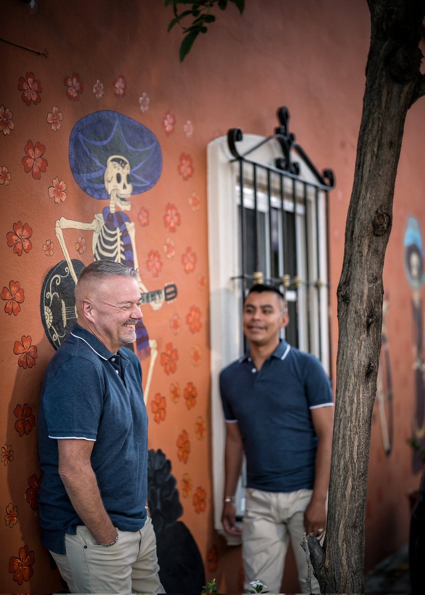 enigmatino's tweet photo. Verte feliz me hace feliz ❤️
▪
▪
🤵🏽🤵🏽 #LGTBI   #loveislove #novios2022  #novios #oaxaca #oaxacadestinationwedding
#oaxacawedding #wedding #prideday    
#weddings 
 #pride2022 #bodas #bodas2022   #bodasmexico #bodasoaxaca  #gaylove #love #boyslove #gay    #gaypic #gays https://t.co/K2y4LdQ9jO