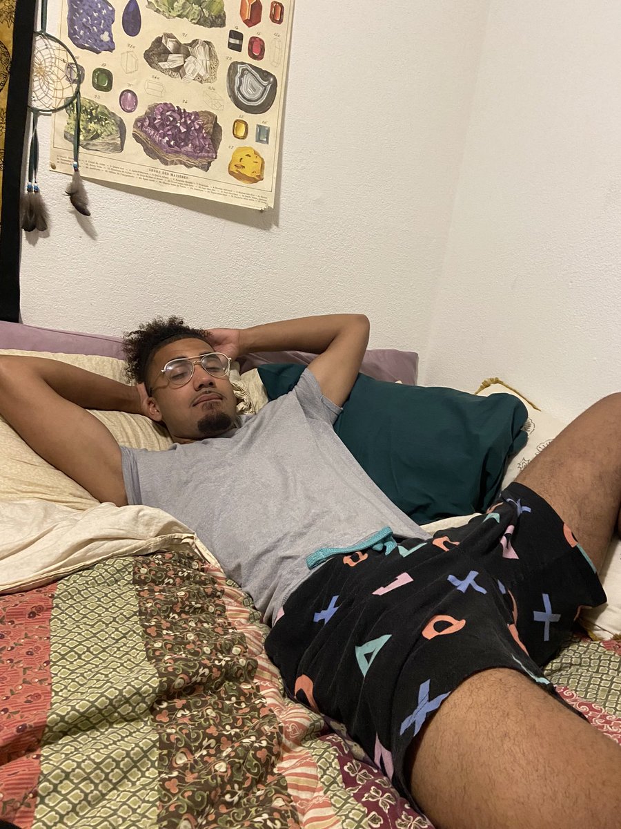 abbxrs's tweet photo. i’m sorry i’m a day late but i really do appreciate and love you so much. happy (late) national boyfriends day to my other half ❤️ you’re annoying but i’d do anything for you monchie https://t.co/Tca23R6z6D